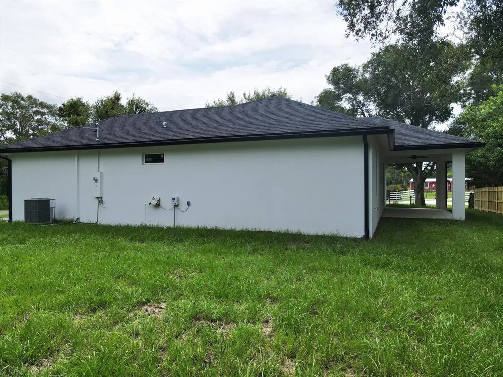 702 NW 39TH CIRCLE Okeechobee, FL 34972
