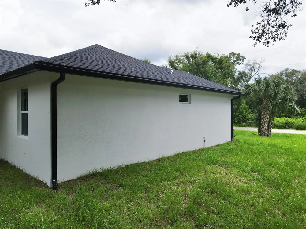 702 NW 39TH CIRCLE Okeechobee, FL 34972
