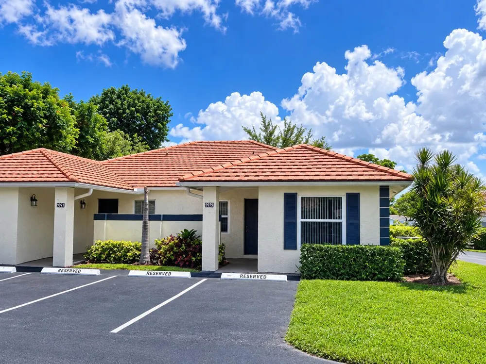9979 Three Lakes Circle Boca Raton, FL 33428