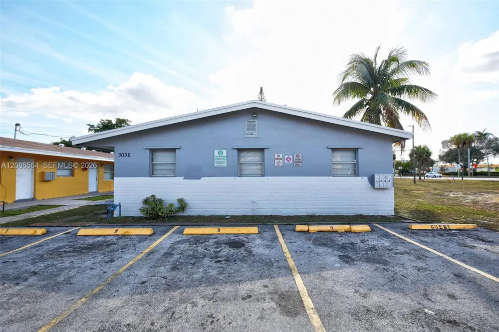 3036 NW 2nd St #1-4 Pompano Beach, FL 33069