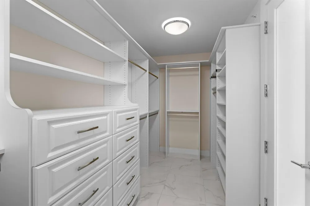 2 WATER CLUB WAY #1204 North Palm Beach, FL 33408
