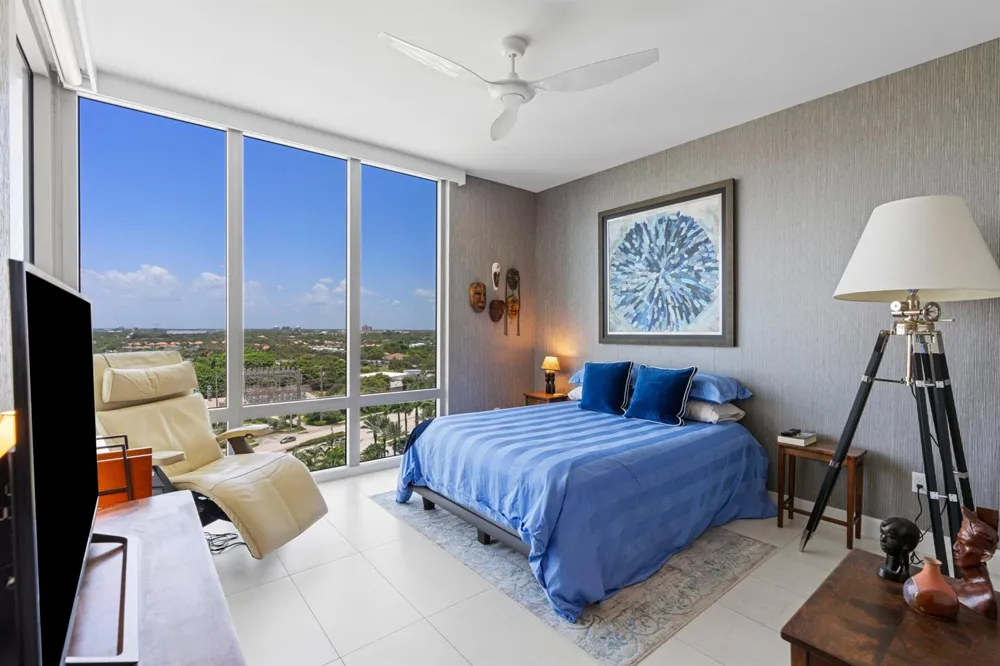 2 WATER CLUB WAY #1204 North Palm Beach, FL 33408