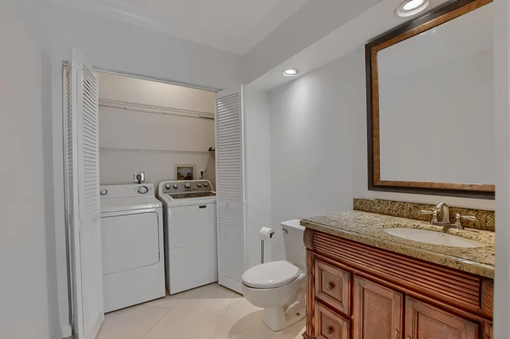 23061 Aqua View #6 Boca Raton, FL 33433
