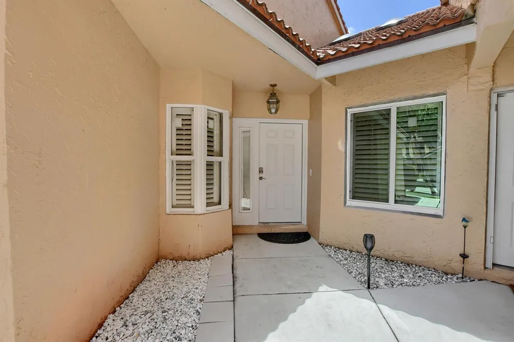 23061 Aqua View #6 Boca Raton, FL 33433