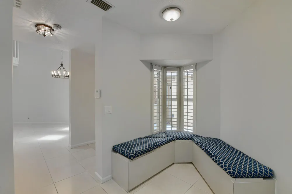 23061 Aqua View #6 Boca Raton, FL 33433