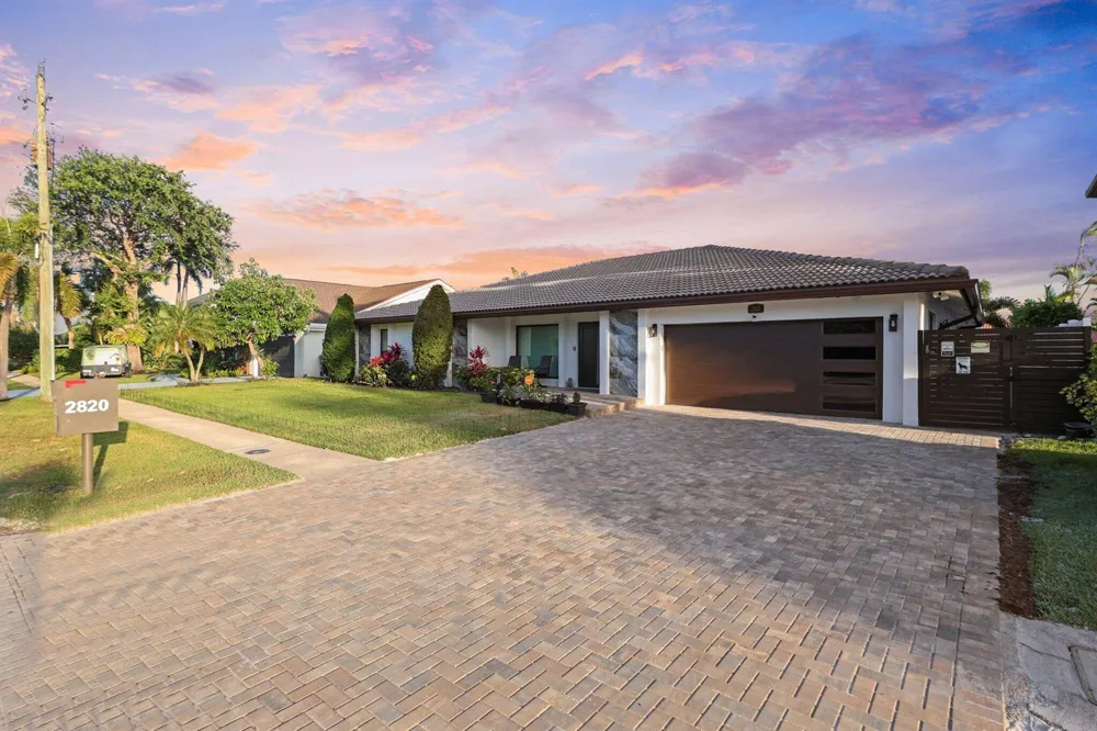 2820 NE 47th Street Lighthouse Point, FL 33064