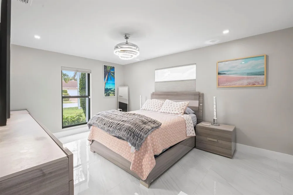 2820 NE 47th Street Lighthouse Point, FL 33064