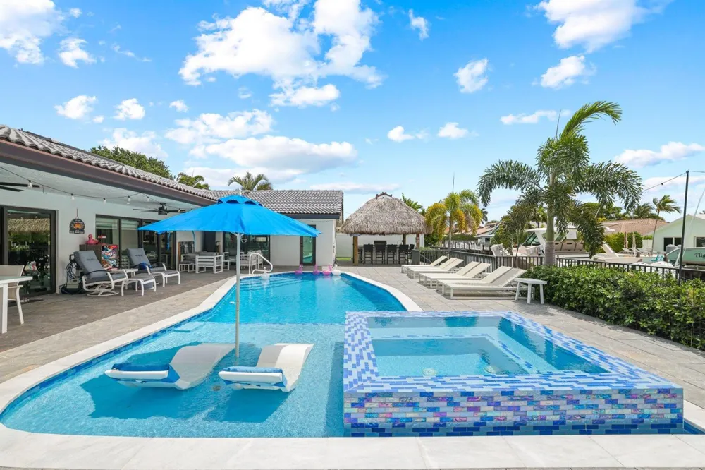 2820 NE 47th Street Lighthouse Point, FL 33064