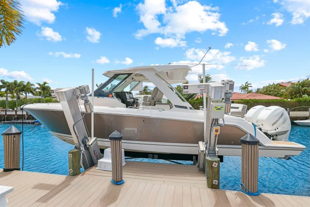 2820 NE 47th Street Lighthouse Point, FL 33064