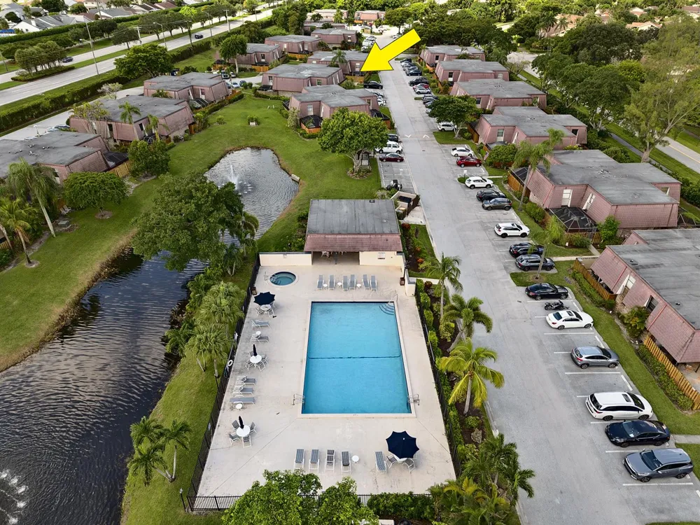 7693 Courtyard Run W Boca Raton, FL 33433