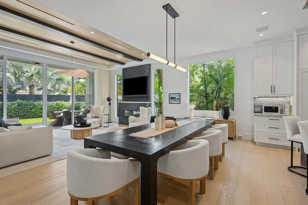 745 Park Drive W Boca Raton, FL 33432