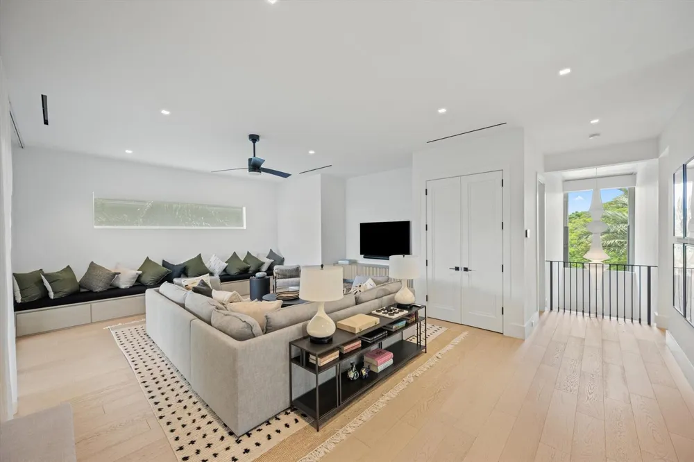 745 Park Drive W Boca Raton, FL 33432