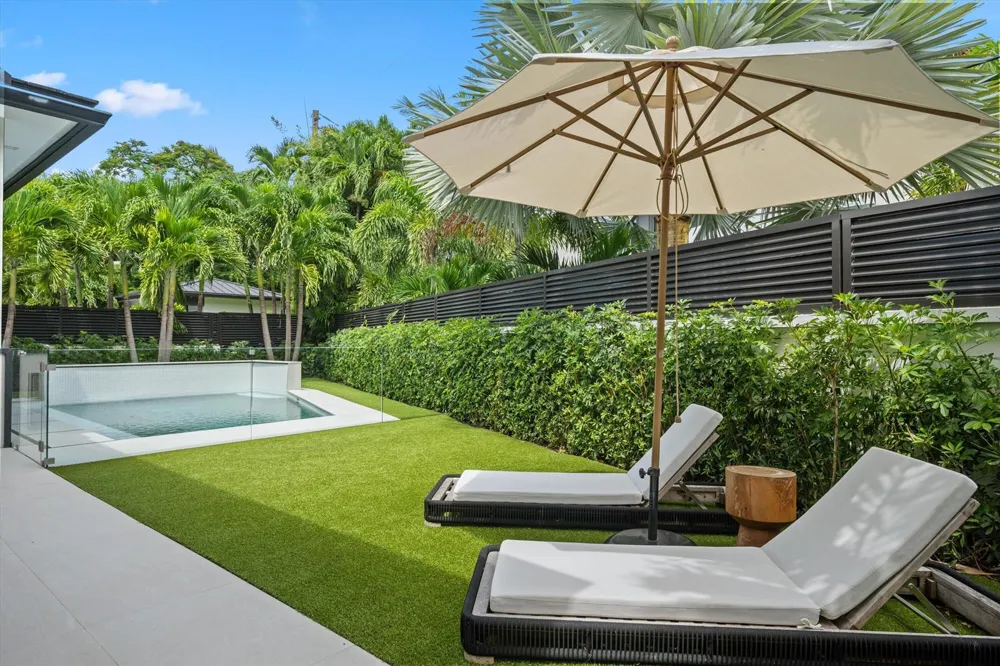 745 Park Drive W Boca Raton, FL 33432