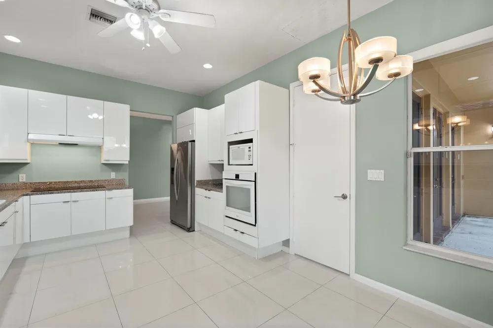 3728 NE 208TH TERRACE Aventura, FL 33180