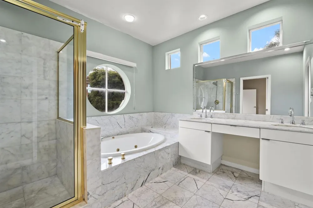 3728 NE 208TH TERRACE Aventura, FL 33180
