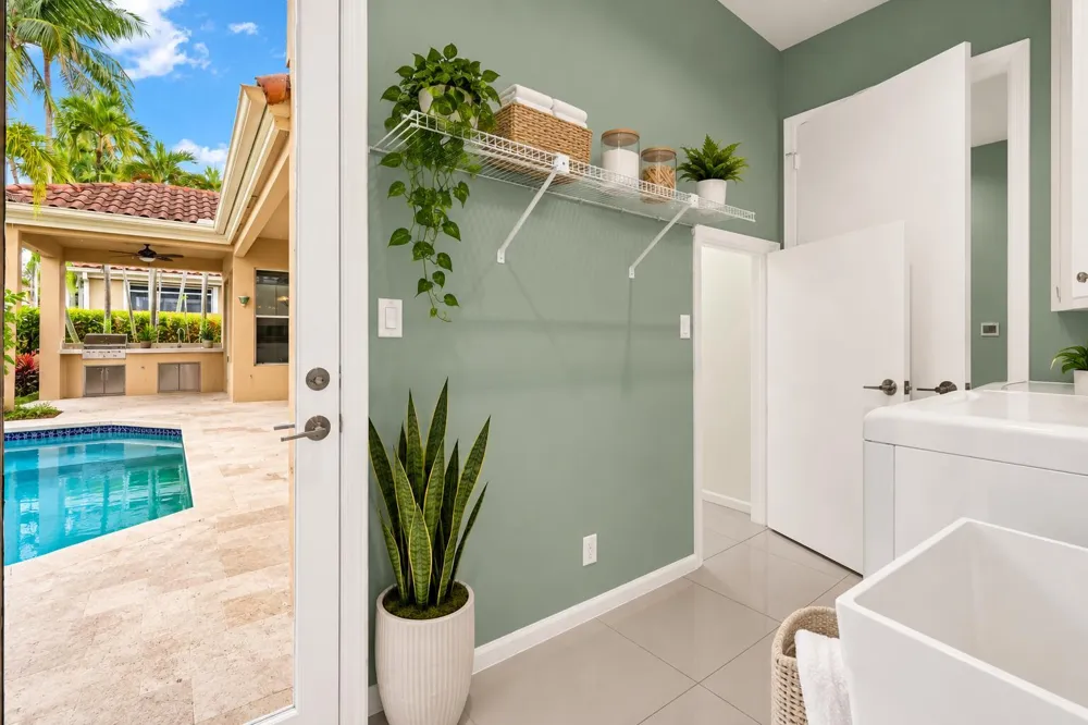 3728 NE 208TH TERRACE Aventura, FL 33180