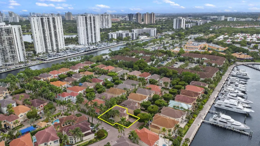 3728 NE 208TH TERRACE Aventura, FL 33180