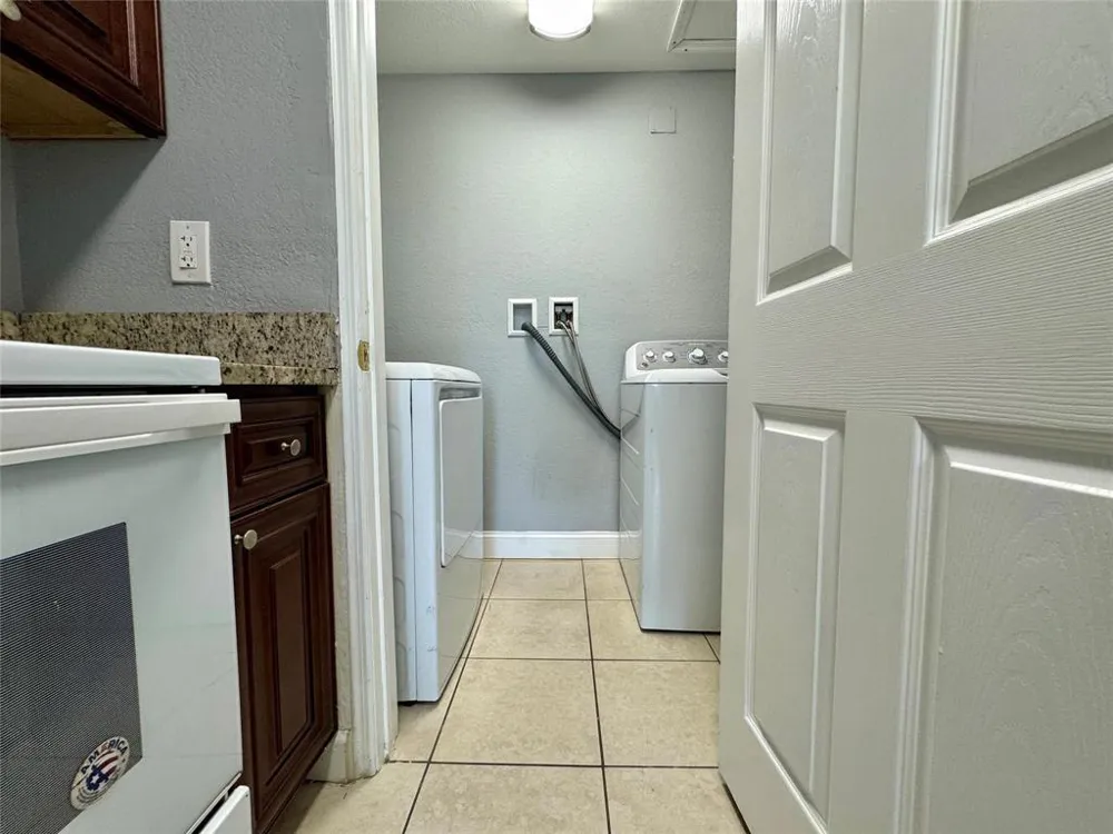 838 SW 14th Street Fort Lauderdale, FL 33315