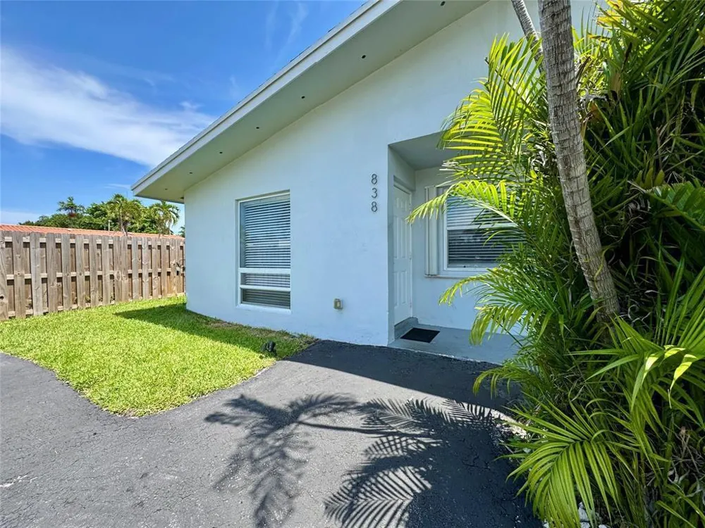 838 SW 14th Street Fort Lauderdale, FL 33315