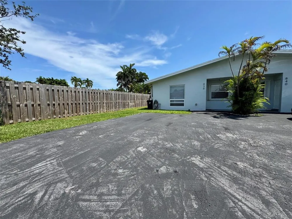 838 SW 14th Street Fort Lauderdale, FL 33315