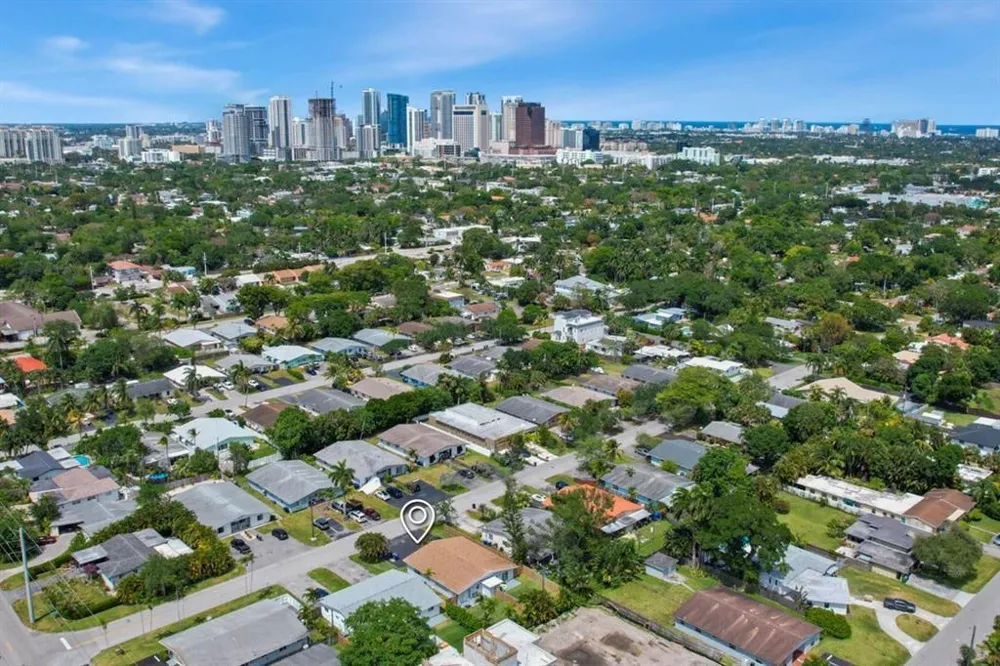 838 SW 14th Street Fort Lauderdale, FL 33315