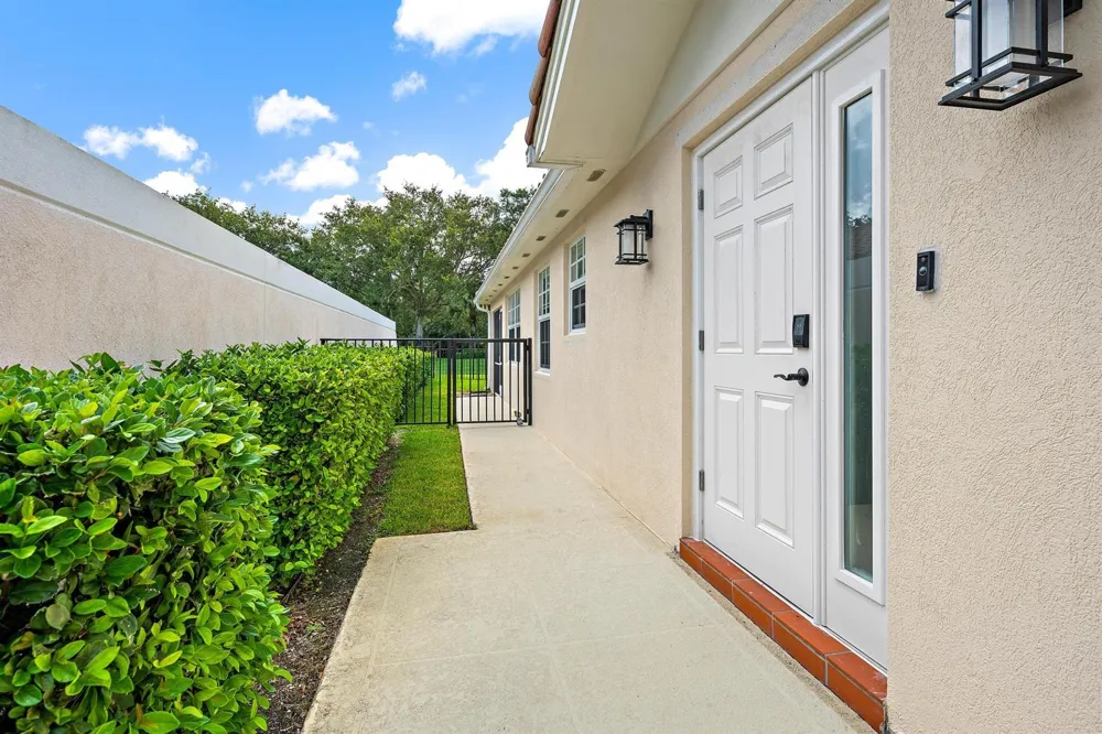 7819 FORK DRIVE West Palm Beach, FL 33411