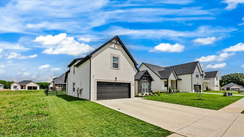 117 Aspen Pine Dr Clarksville, TN 37043