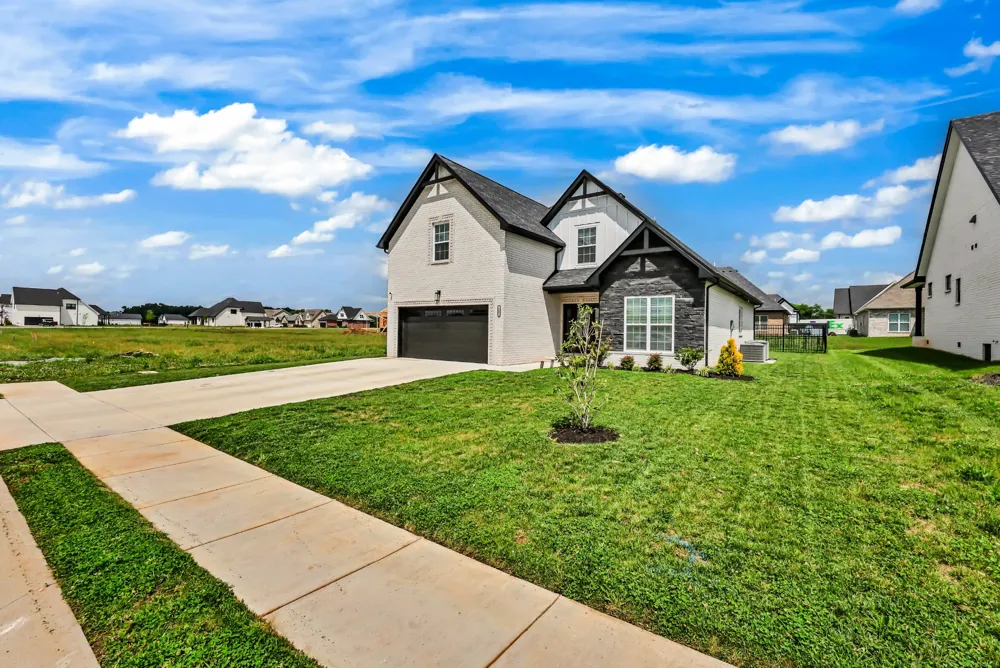 117 Aspen Pine Dr Clarksville, TN 37043