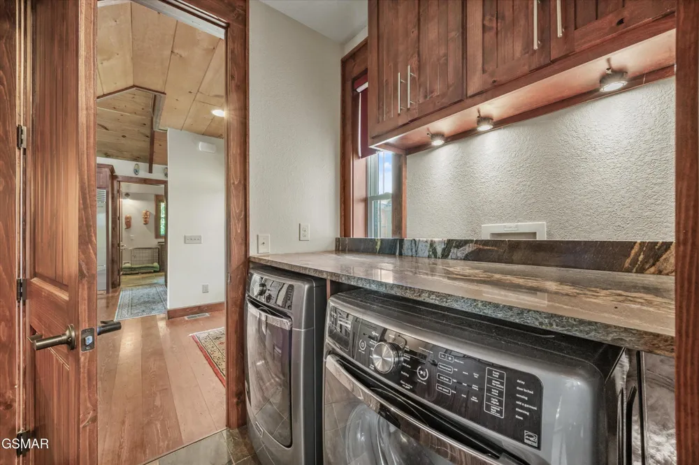 3301 Summit Trails Drive Sevierville, TN 37862