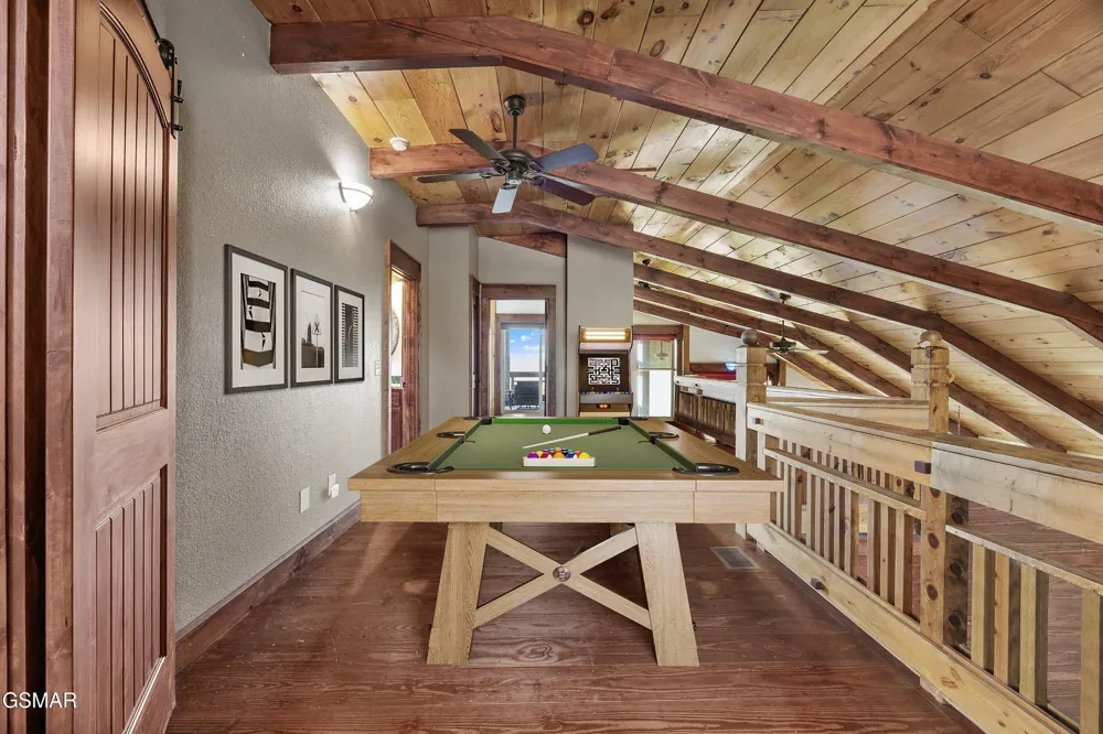 3301 Summit Trails Drive Sevierville, TN 37862