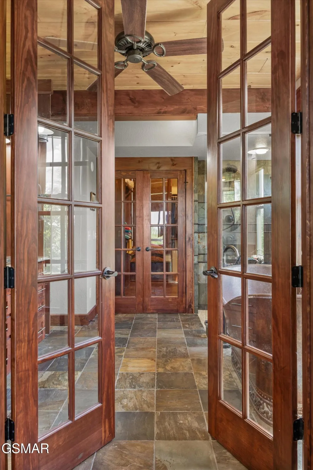 3301 Summit Trails Drive Sevierville, TN 37862
