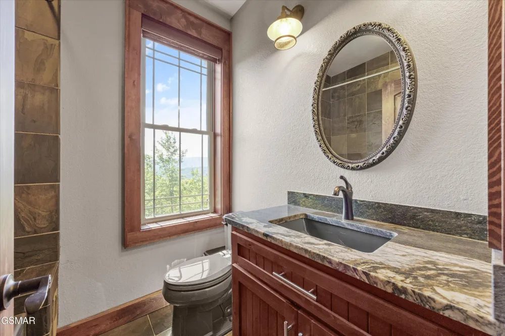 3301 Summit Trails Drive Sevierville, TN 37862