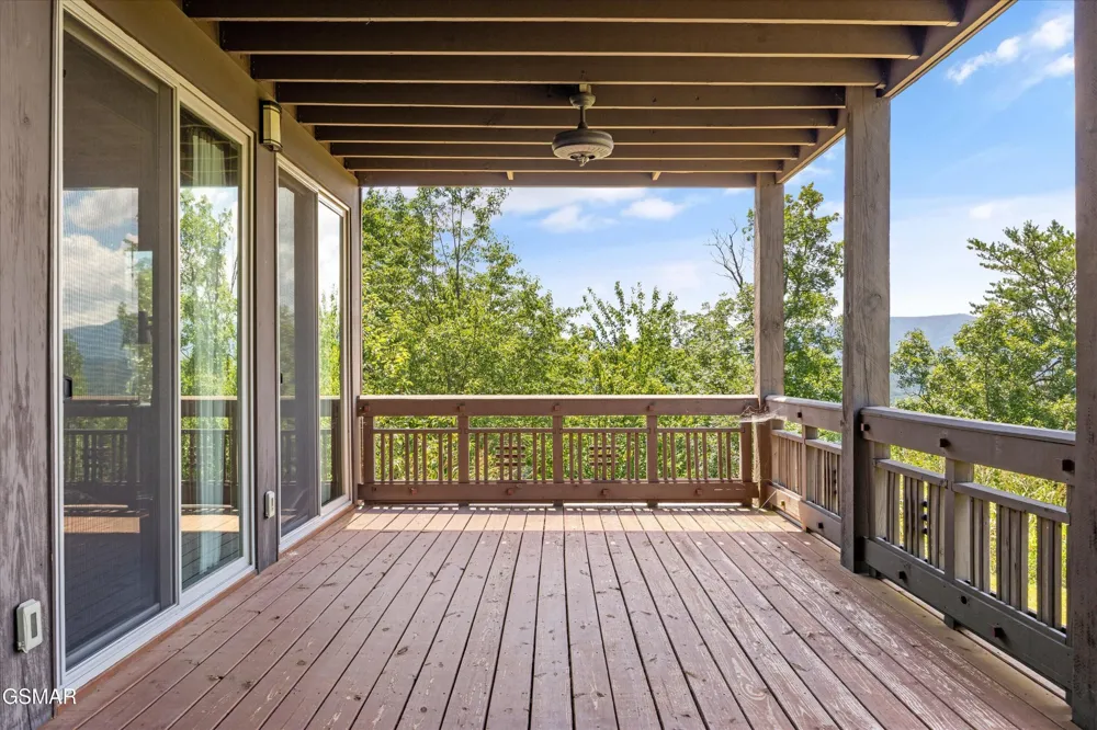 3301 Summit Trails Drive Sevierville, TN 37862