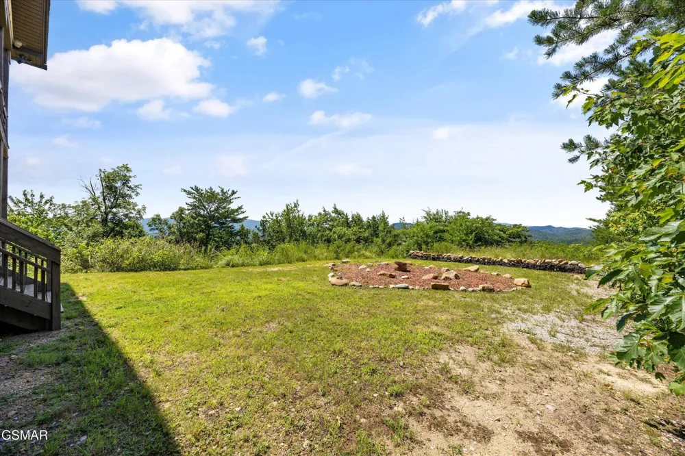 3301 Summit Trails Drive Sevierville, TN 37862