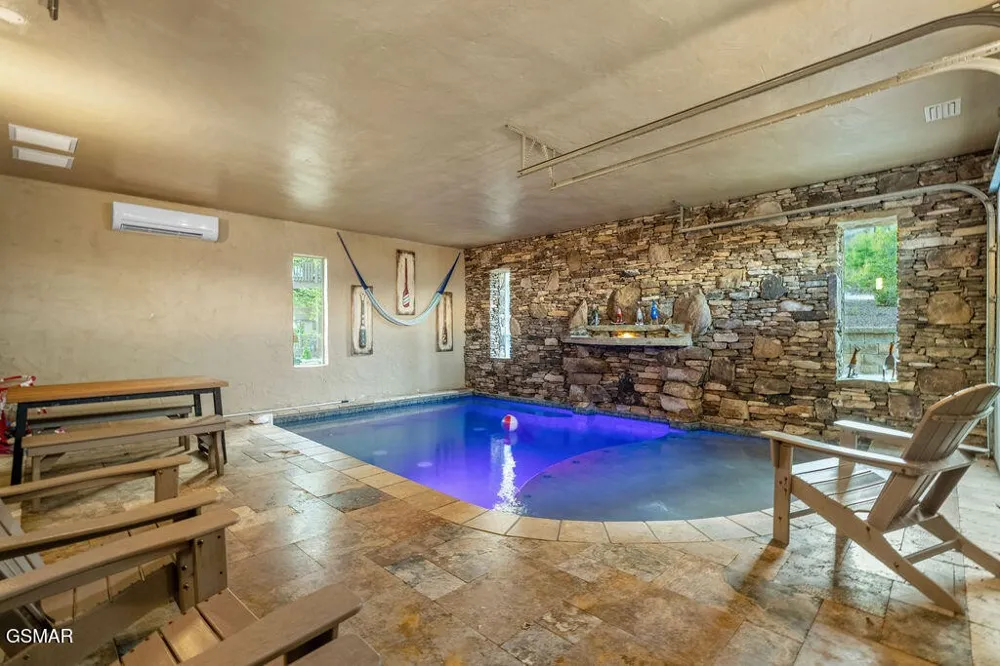 3222 Laurel Cove Trail Sevierville, TN 37862