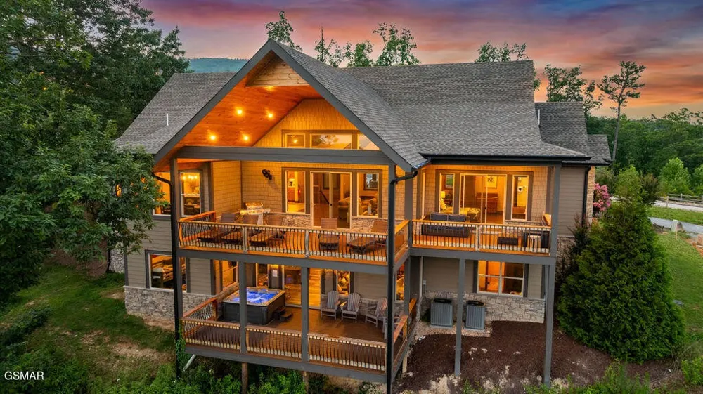 3222 Laurel Cove Trail Sevierville, TN 37862