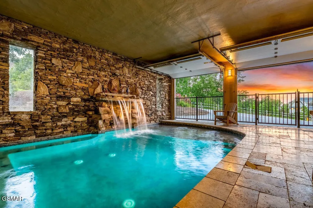 3222 Laurel Cove Trail Sevierville, TN 37862