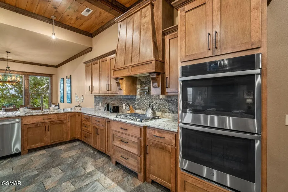 3222 Laurel Cove Trail Sevierville, TN 37862