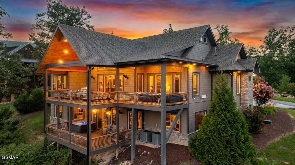 3222 Laurel Cove Trail Sevierville, TN 37862