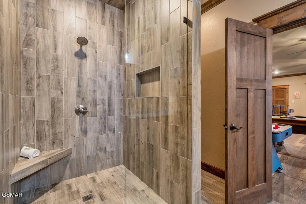 3222 Laurel Cove Trail Sevierville, TN 37862