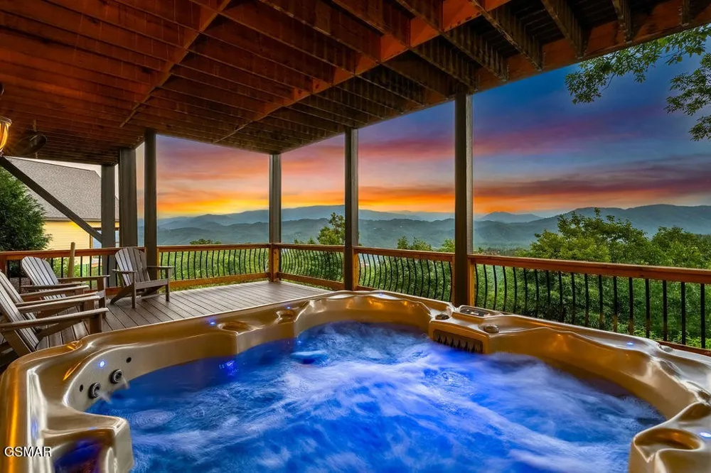 3222 Laurel Cove Trail Sevierville, TN 37862