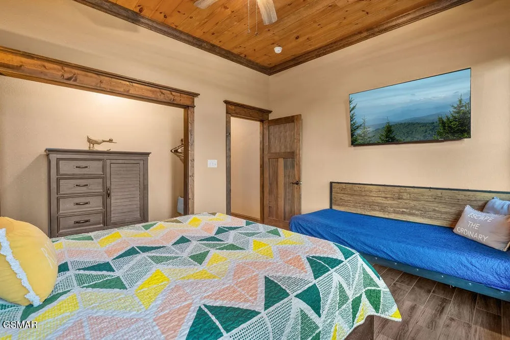 3222 Laurel Cove Trail Sevierville, TN 37862