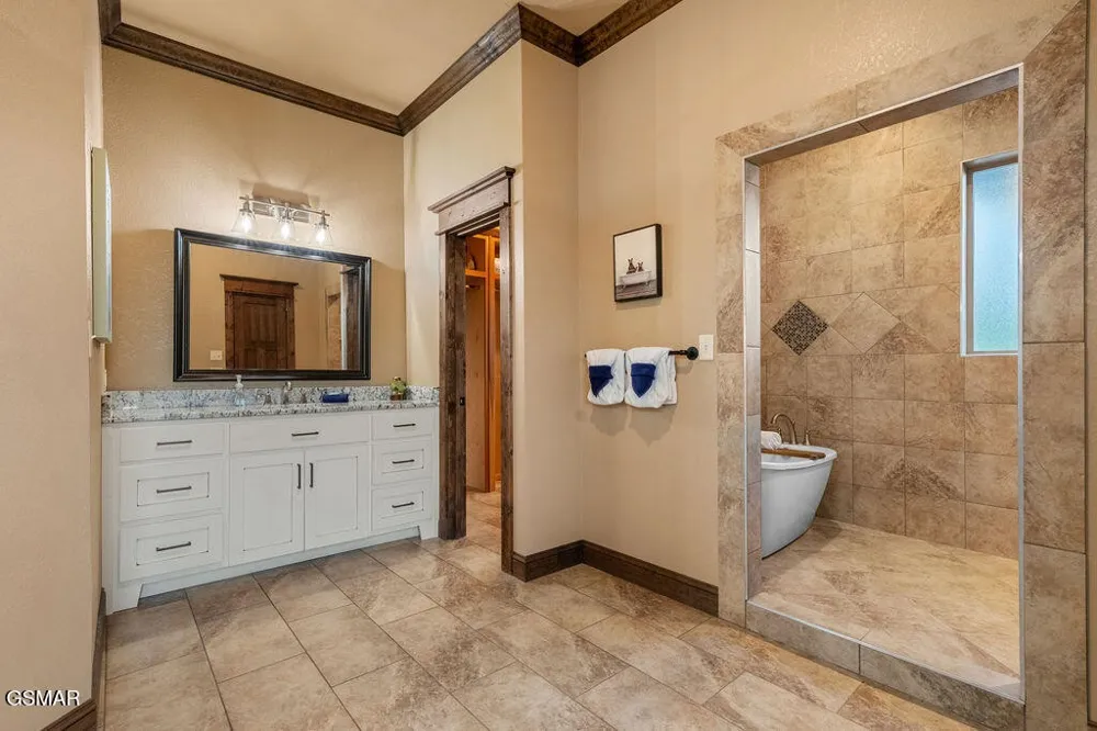 3222 Laurel Cove Trail Sevierville, TN 37862