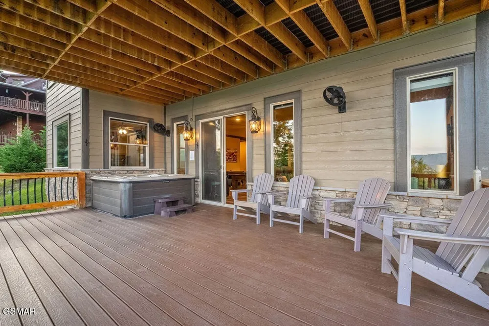 3222 Laurel Cove Trail Sevierville, TN 37862