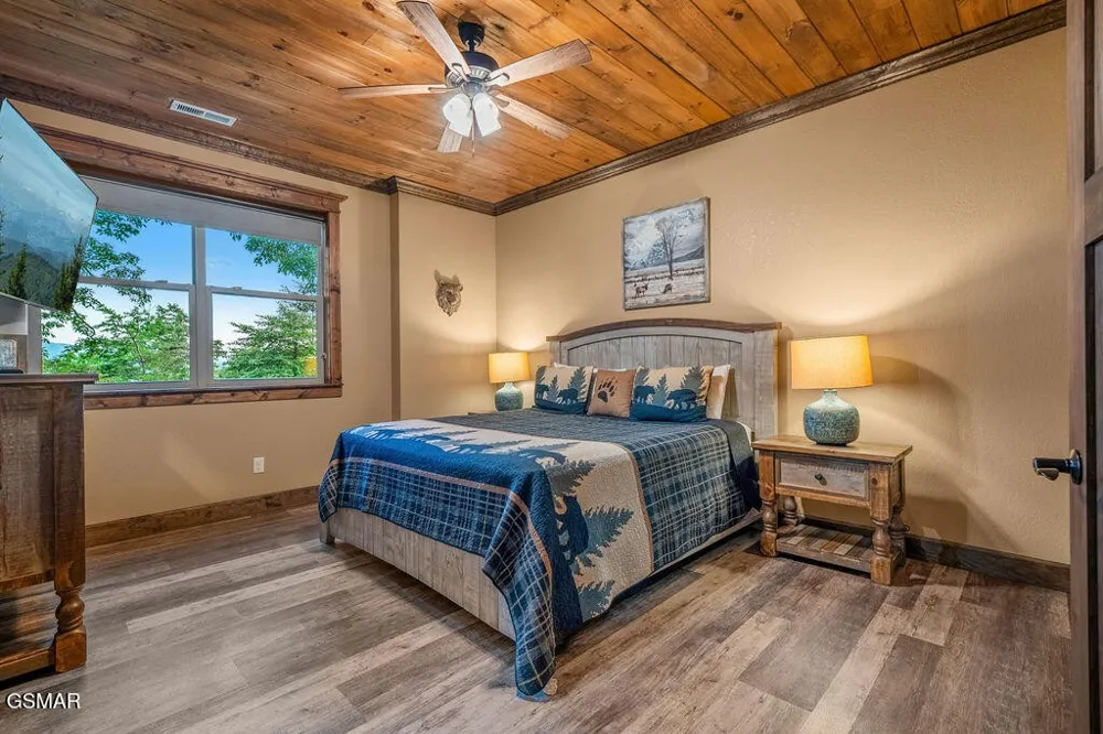 3222 Laurel Cove Trail Sevierville, TN 37862