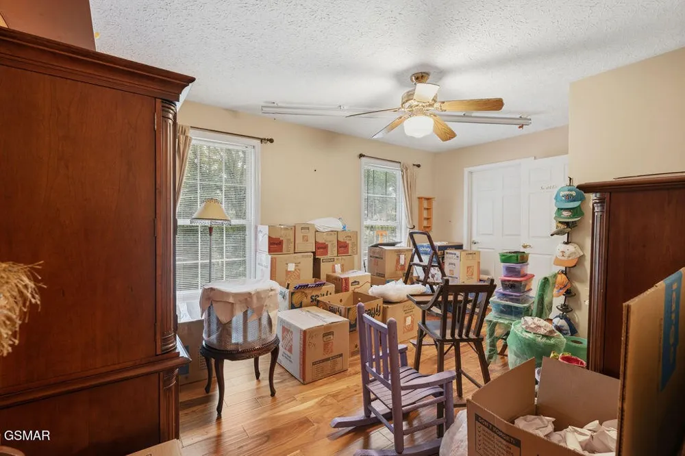 3012 Roaring Creek Way Sevierville, TN 37862