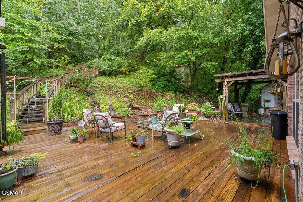 3012 Roaring Creek Way Sevierville, TN 37862