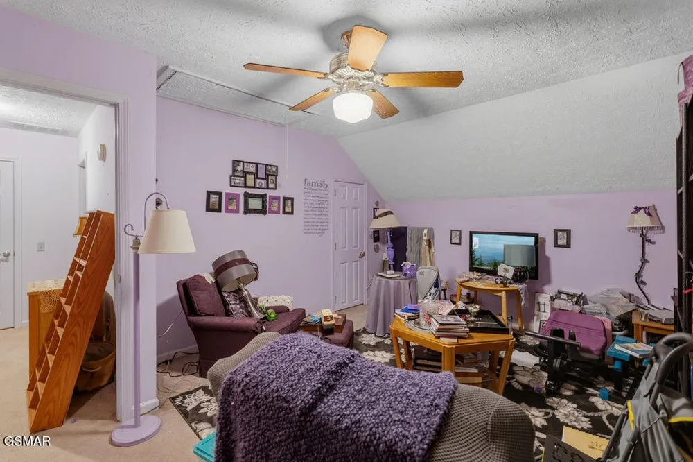 3012 Roaring Creek Way Sevierville, TN 37862