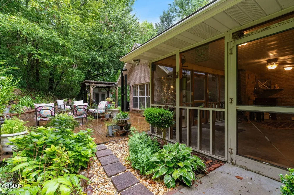 3012 Roaring Creek Way Sevierville, TN 37862