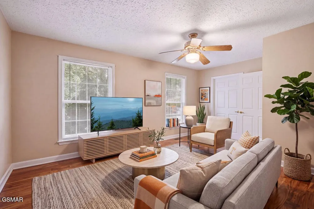 3012 Roaring Creek Way Sevierville, TN 37862